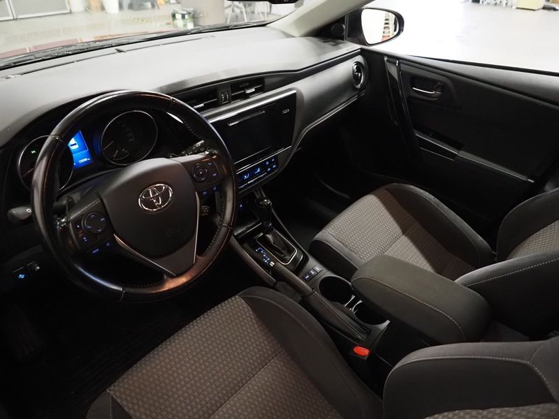 Toyota Auris bild 16