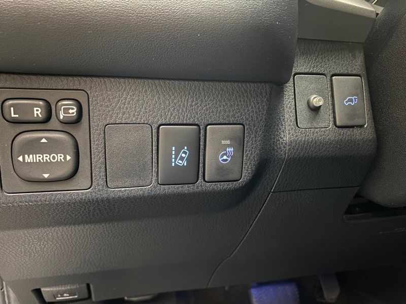 Toyota RAV4 bild 9
