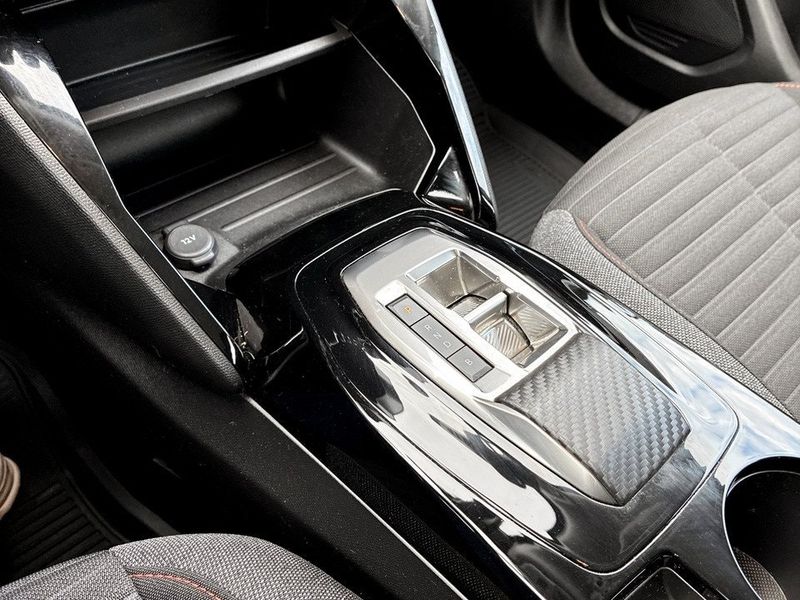 Peugeot e-2008 bild 10