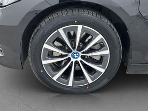 BMW 330 bild 30
