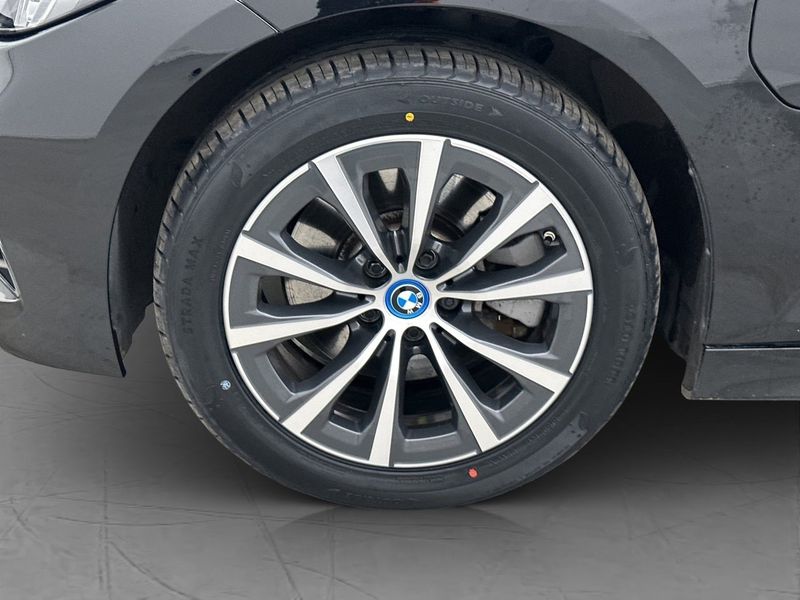 BMW 330 bild 30