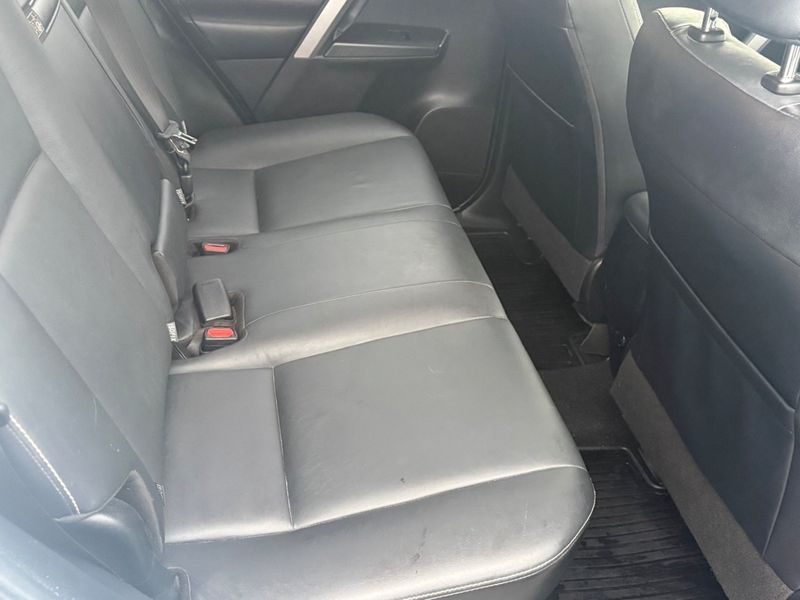 Toyota RAV4 bild 14