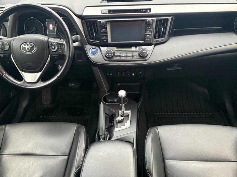 Toyota RAV4 bild 7