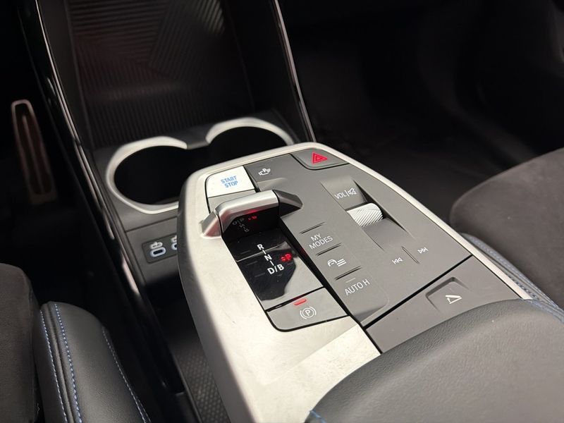 BMW iX1 bild 21