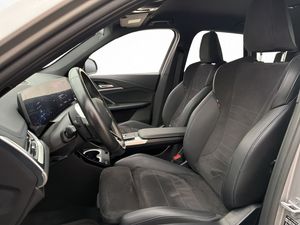 BMW iX1 bild 11