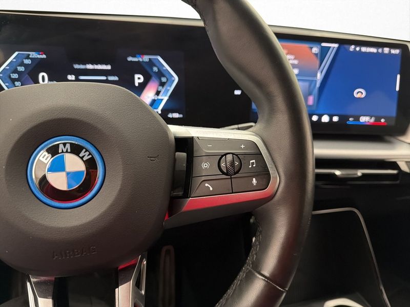 BMW iX1 bild 16