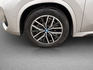 BMW iX1 bild 28