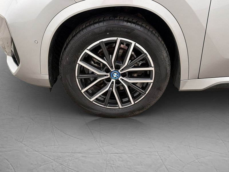 BMW iX1 bild 28