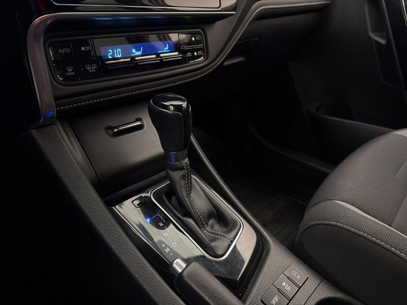 Toyota Auris bild 25