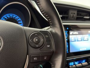 Toyota Auris bild 17