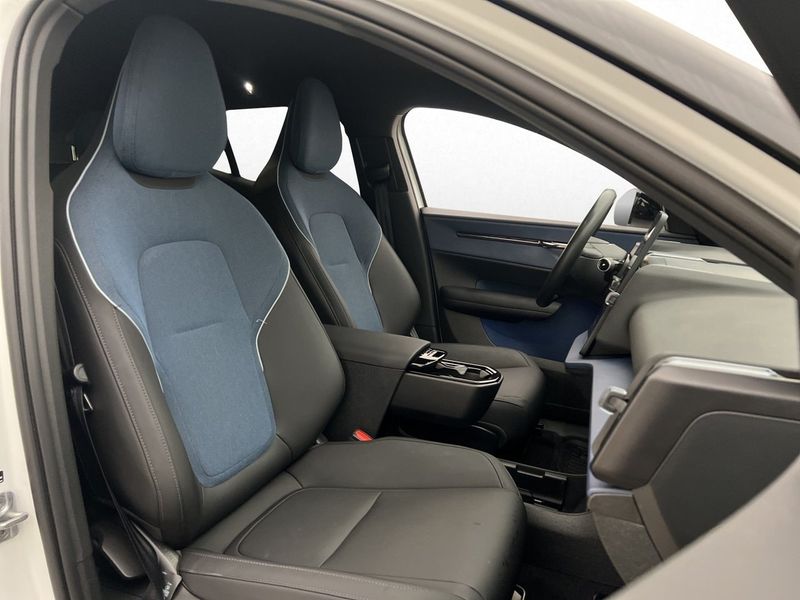 Volvo EX30 bild 26