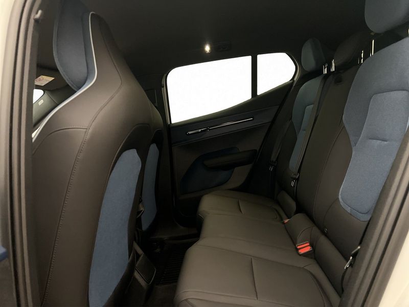 Volvo EX30 bild 27