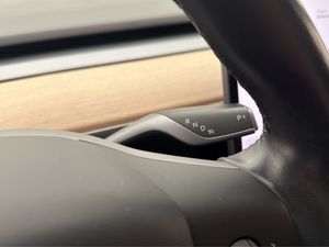 Tesla Model 3 bild 25