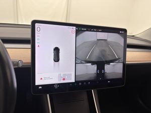 Tesla Model 3 bild 12