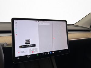 Tesla Model Y bild 19