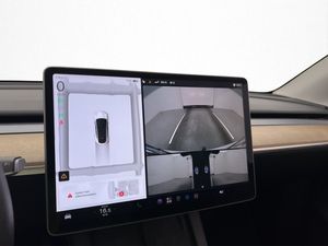 Tesla Model Y bild 18