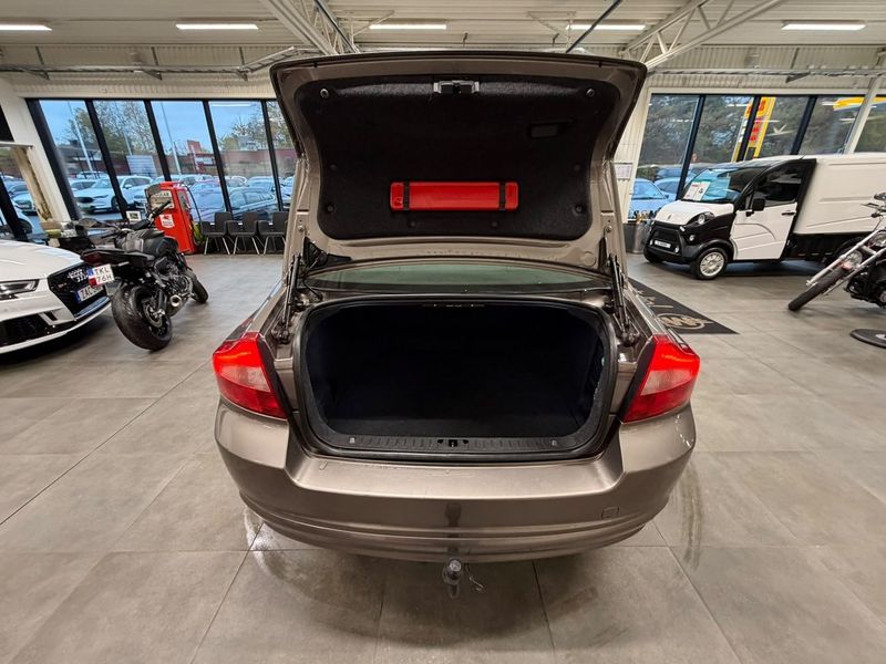 Volvo S80 bild 7