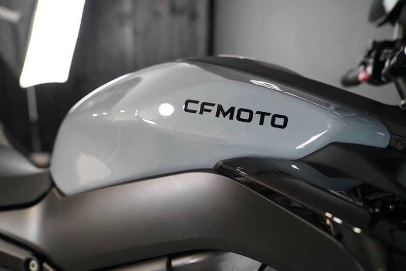 CFMOTO 675 NK bild 18