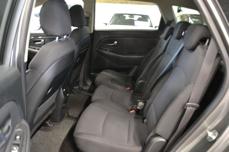 Kia Carens bild 12