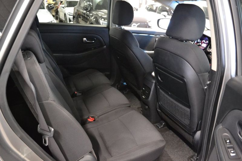 Kia Carens bild 13