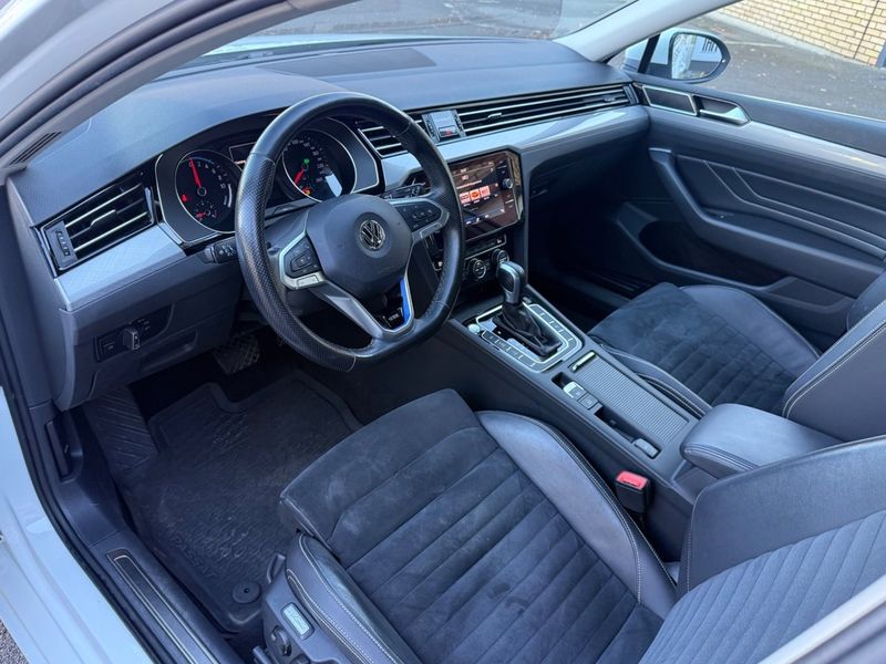 Volkswagen Passat bild 14