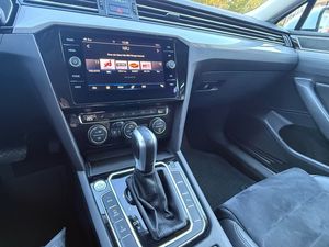 Volkswagen Passat bild 18