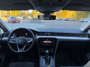 Volkswagen Passat bild 13