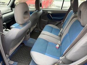 Toyota RAV4 bild 10