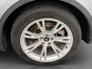 Tesla Model Y bild 30