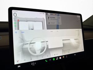 Tesla Model Y bild 19