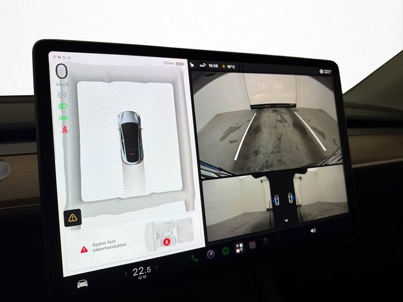 Tesla Model Y bild 18