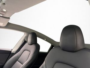 Tesla Model Y bild 14