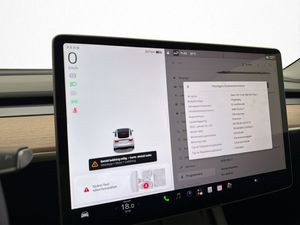 Tesla Model Y bild 25