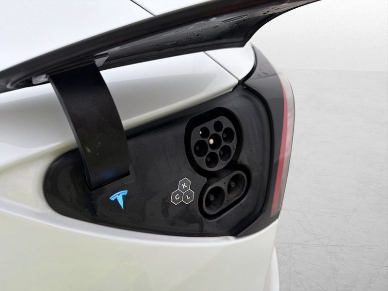 Tesla Model Y bild 30