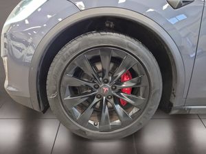 Tesla Model X bild 16