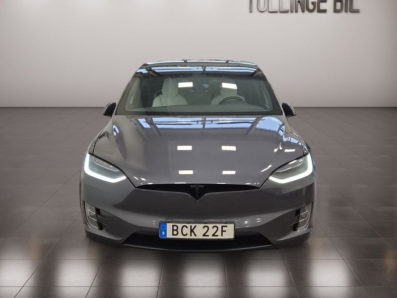 Tesla Model X bild 8