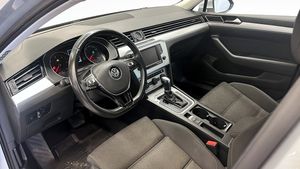 Volkswagen Passat bild 7