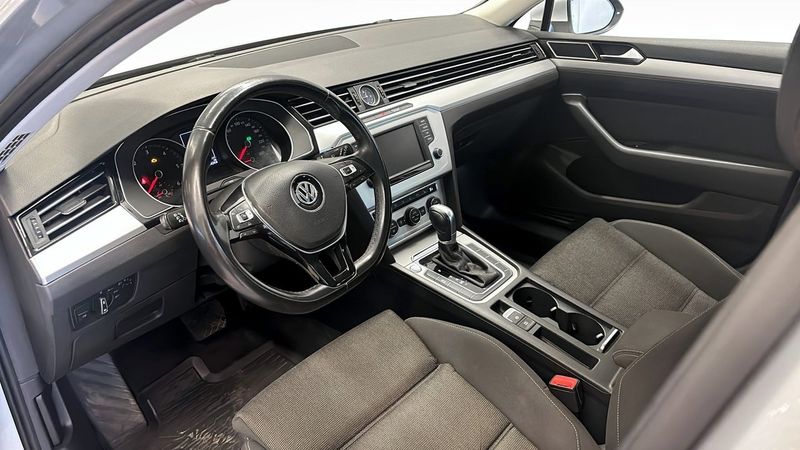 Volkswagen Passat bild 7
