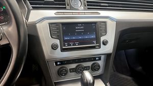 Volkswagen Passat bild 9