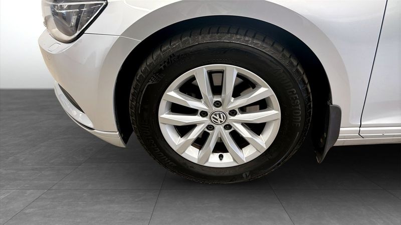 Volkswagen Passat bild 6