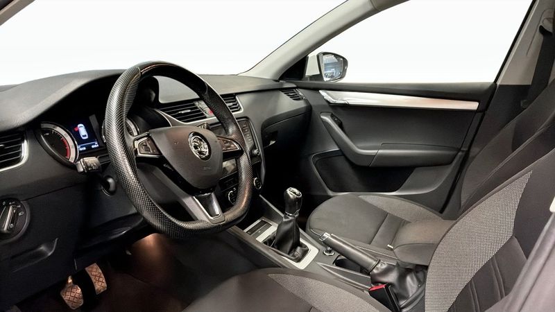 Skoda Octavia bild 7