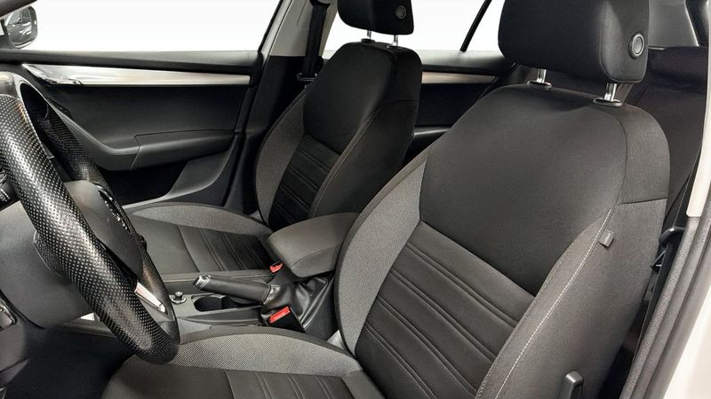 Skoda Octavia bild 8