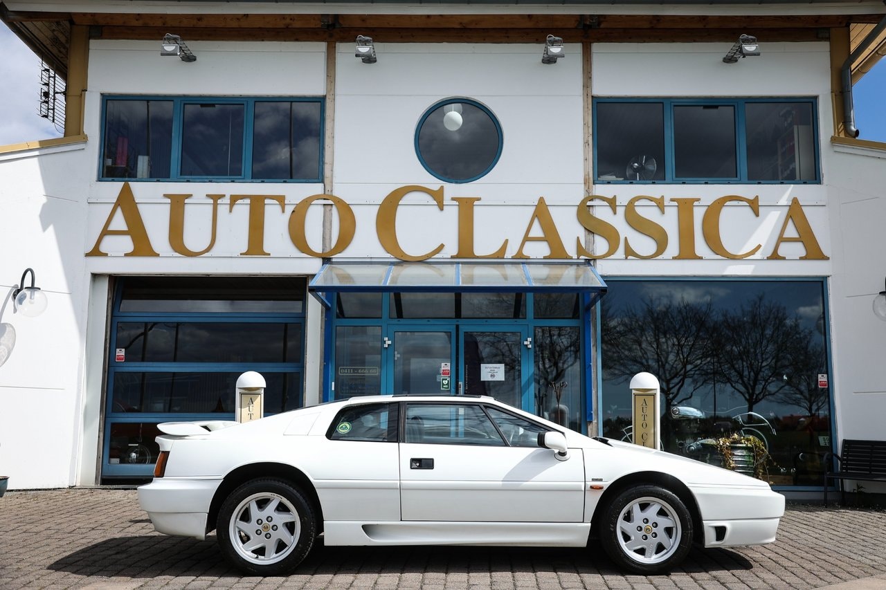 Lotus Esprit