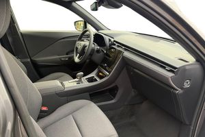 Lexus LBX bild 6