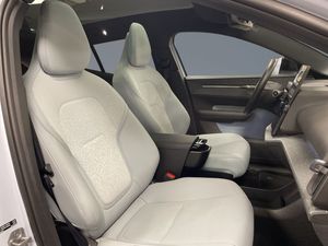 Volvo EX30 bild 7
