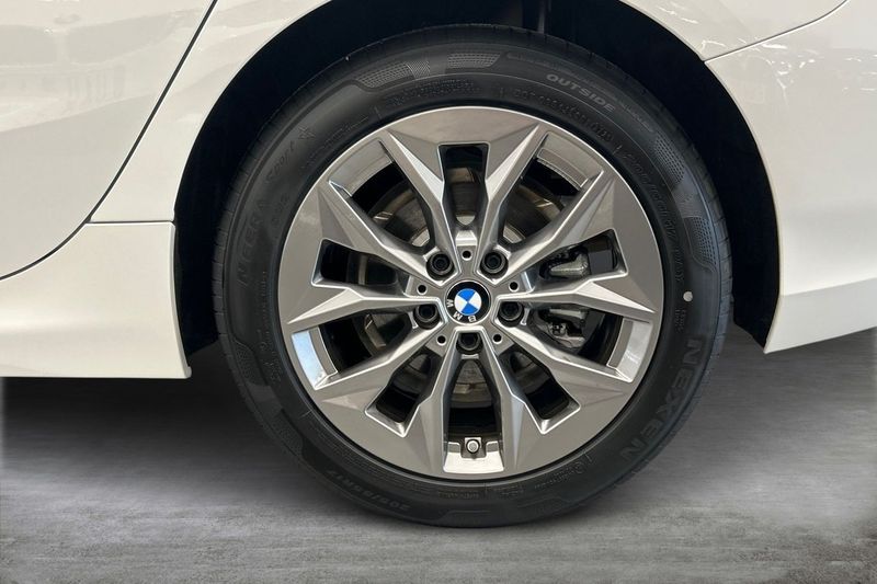 BMW 120 bild 14