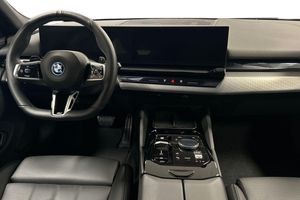 BMW 530 bild 8