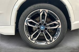BMW iX1 bild 14
