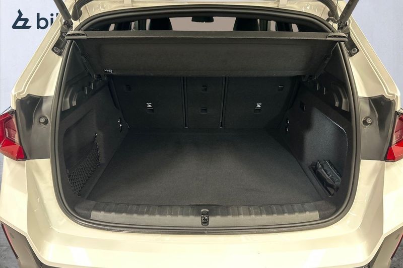 BMW iX1 bild 10
