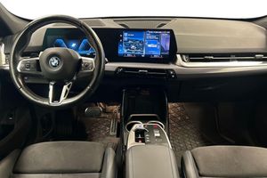 BMW iX1 bild 8
